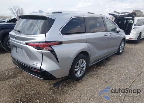 2022 Toyota Sienna Limited z USA, uszkodzony, nr VIN 5TDZRKEC2NS095595